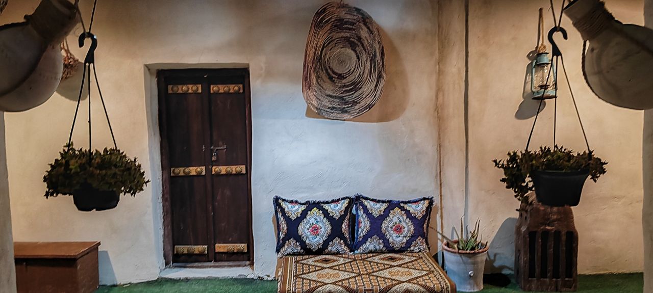 عکس هتل چیرا