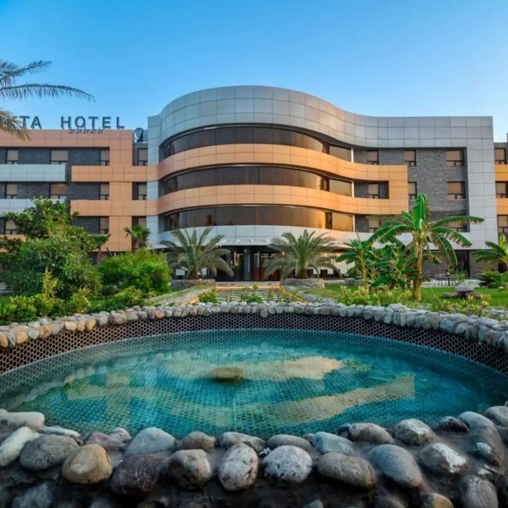 عکس هتل آراکتا