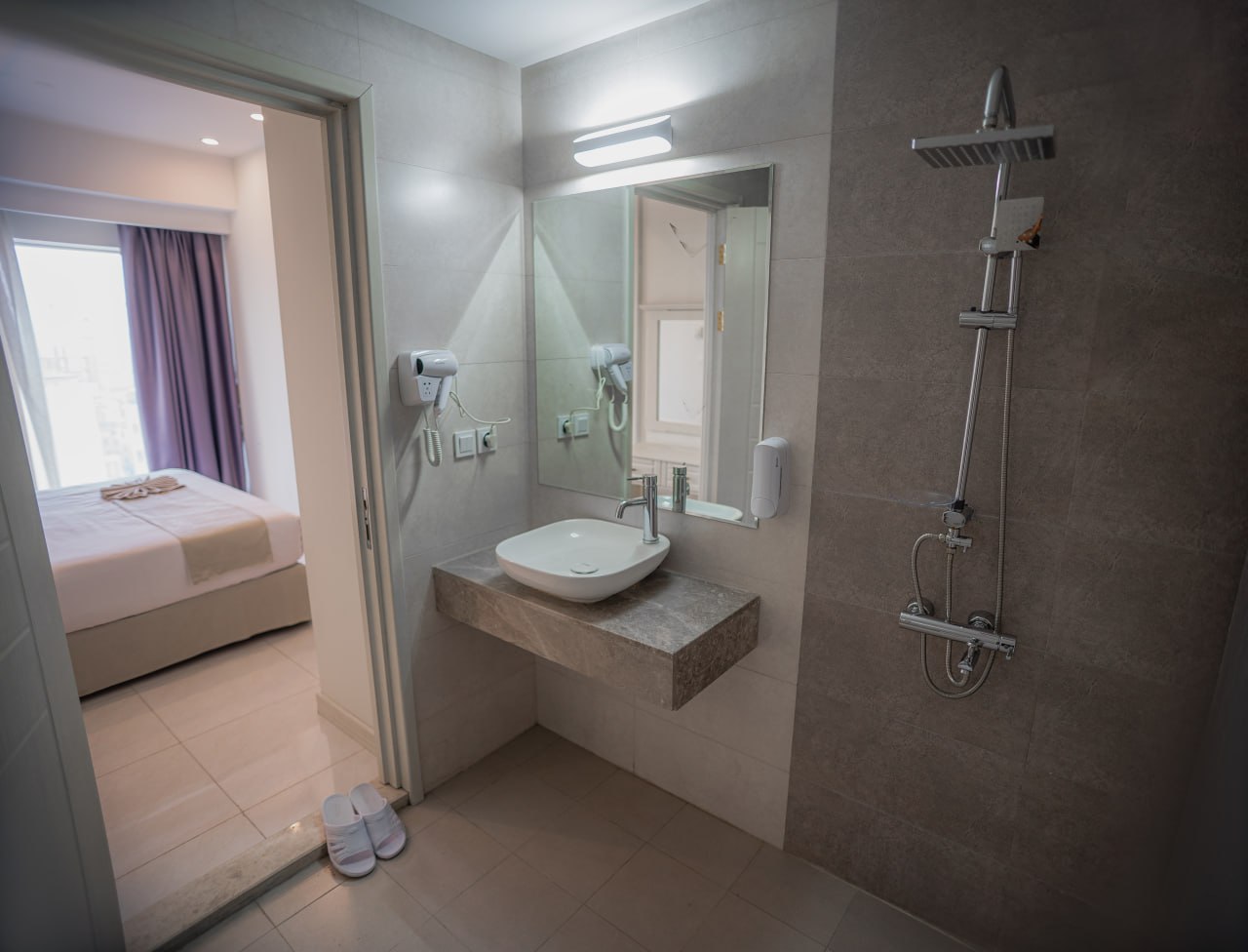 عکس هتل سپهر آراد