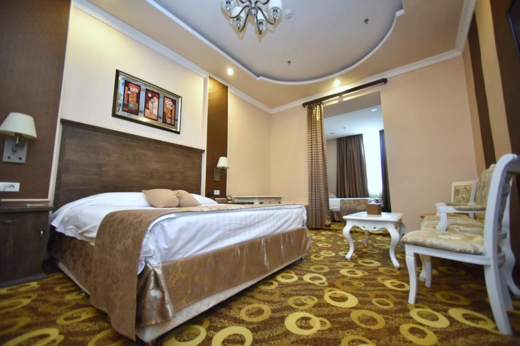 عکس هتل ایمپریال پالاس (Imperial Palace)