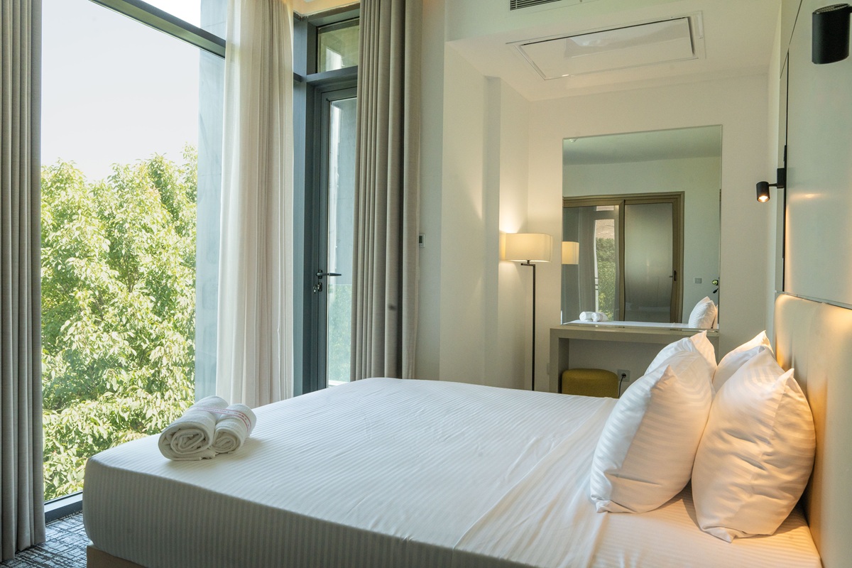 عکس هتل رونیاس