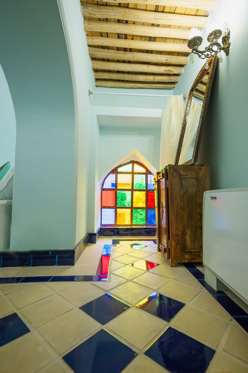 عکس هتل آناهید