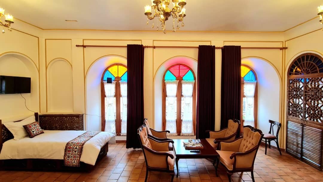 عکس هتل عمارت میرزا مهدی فراش باشی ( سرخه ای )