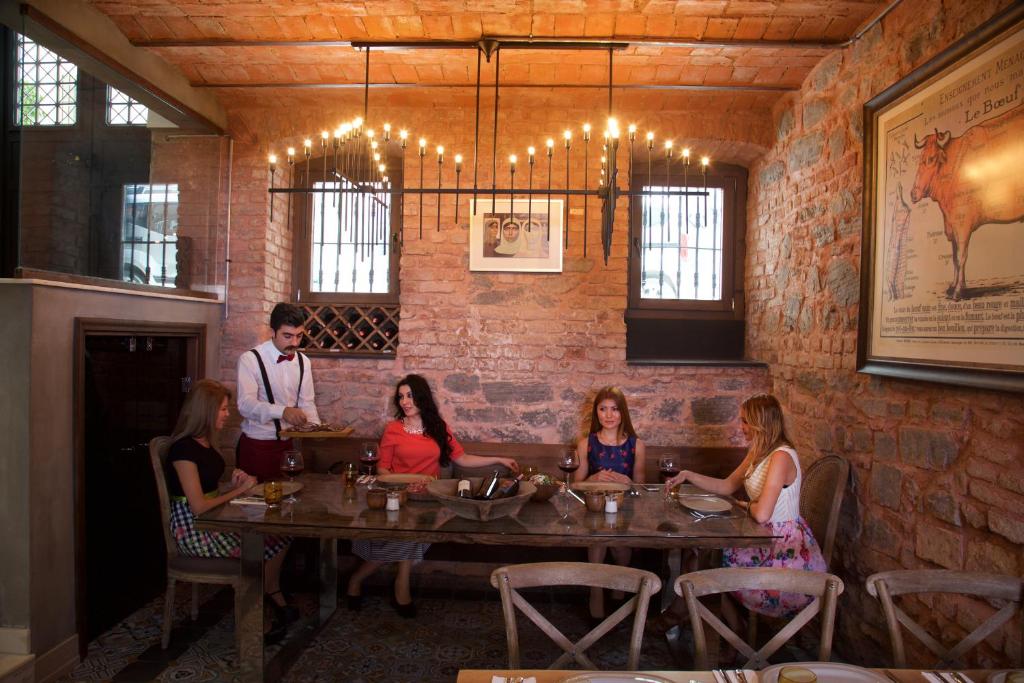 عکس هتل تکسیم لانژ (Taxim Lounge)