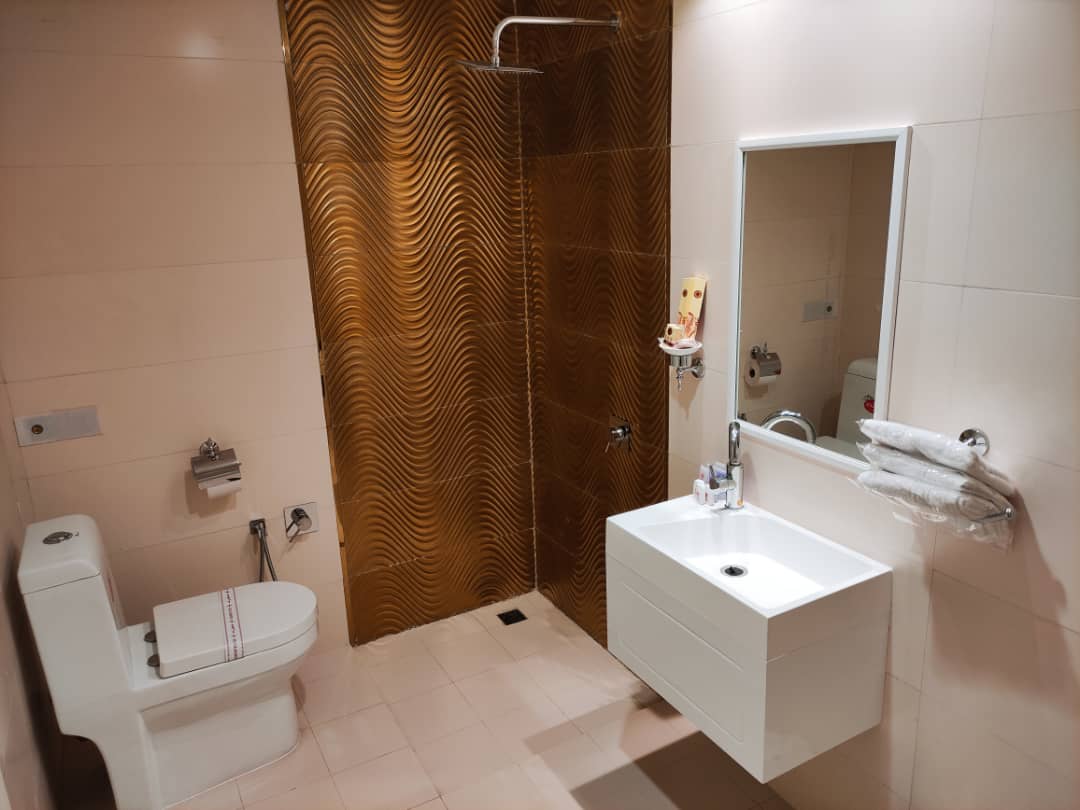 عکس هتل امپراطور