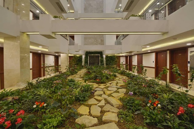 عکس هتل شیرازیس