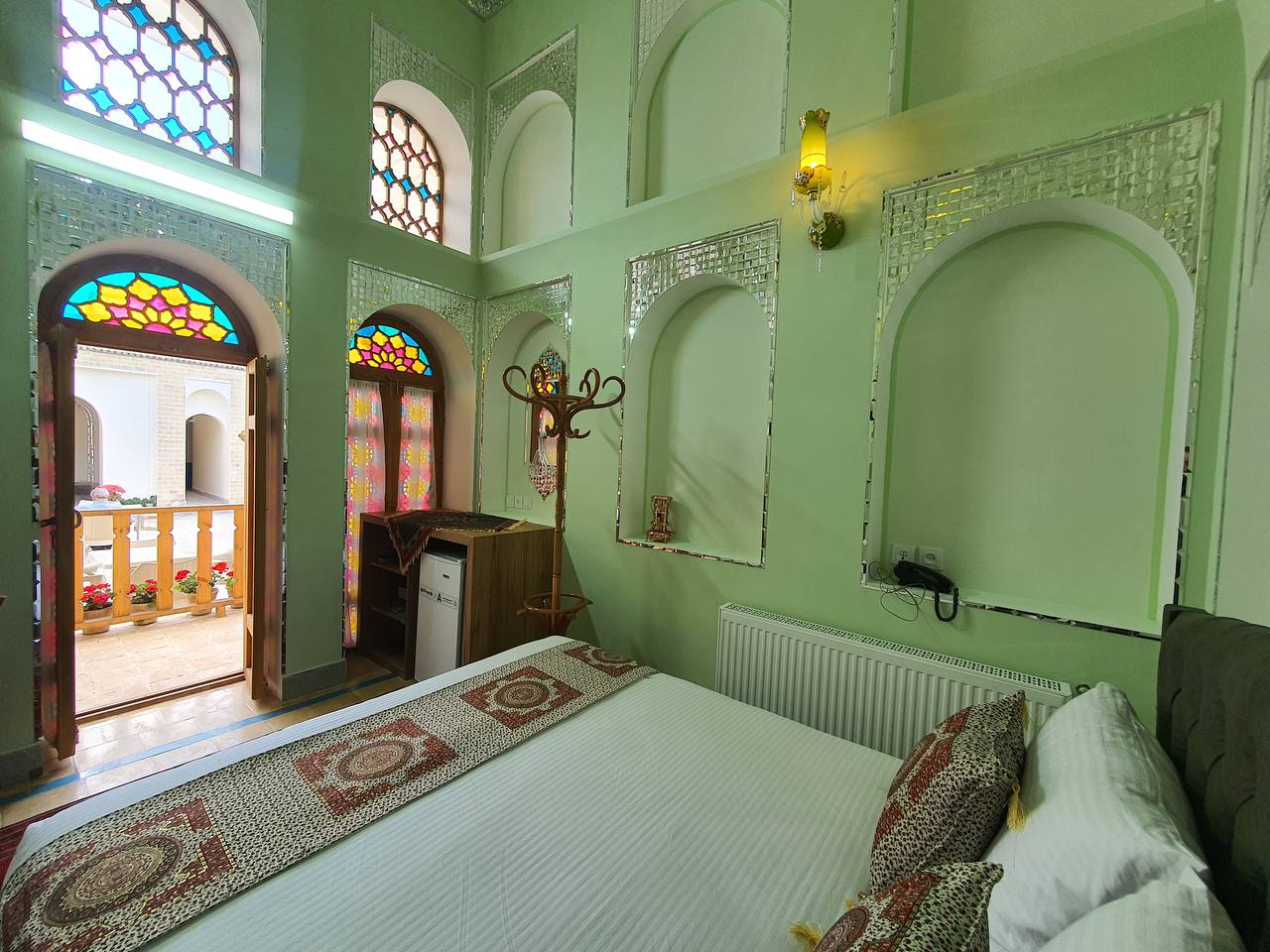 عکس هتل خاتم