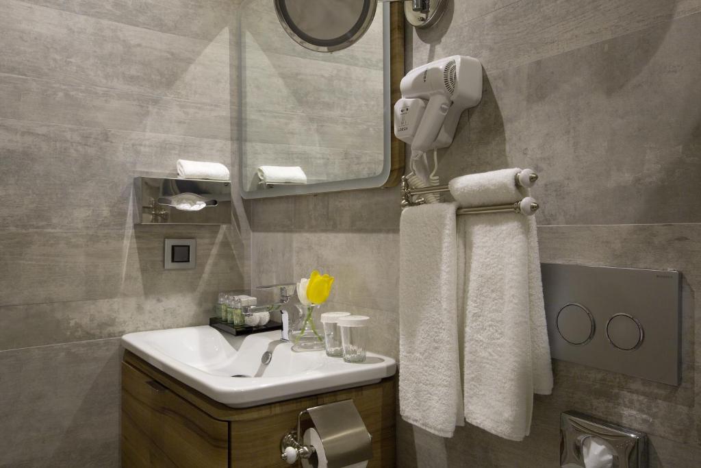 عکس هتل تکسیم لانژ (Taxim Lounge)