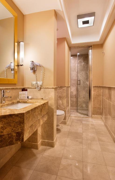 عکس هتل دابل تری بای هیلتون (DoubleTree by Hilton)