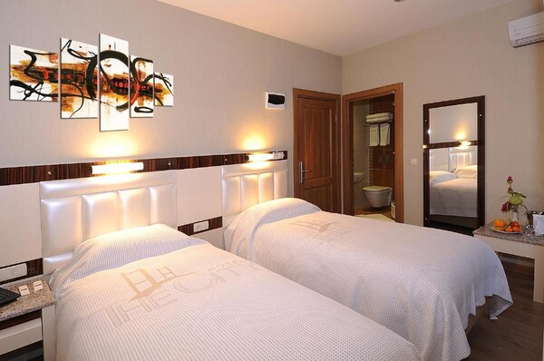 عکس هتل د سیتی پورت (The City Port)