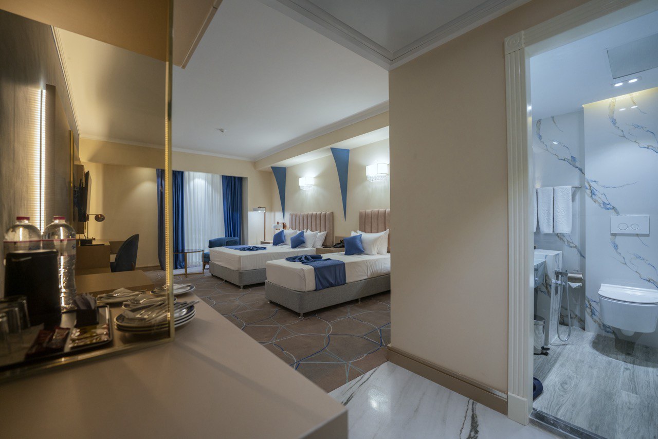 عکس هتل آسمان رویال