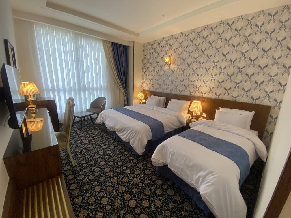 عکس هتل شکوه شارستان