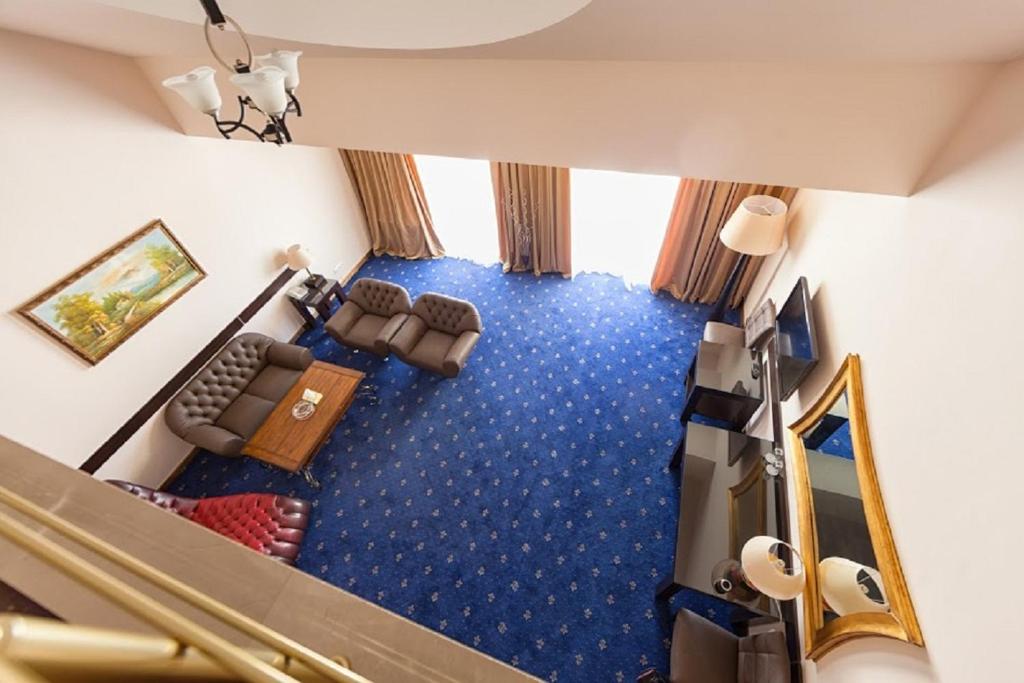 عکس هتل رجینه (Regineh)