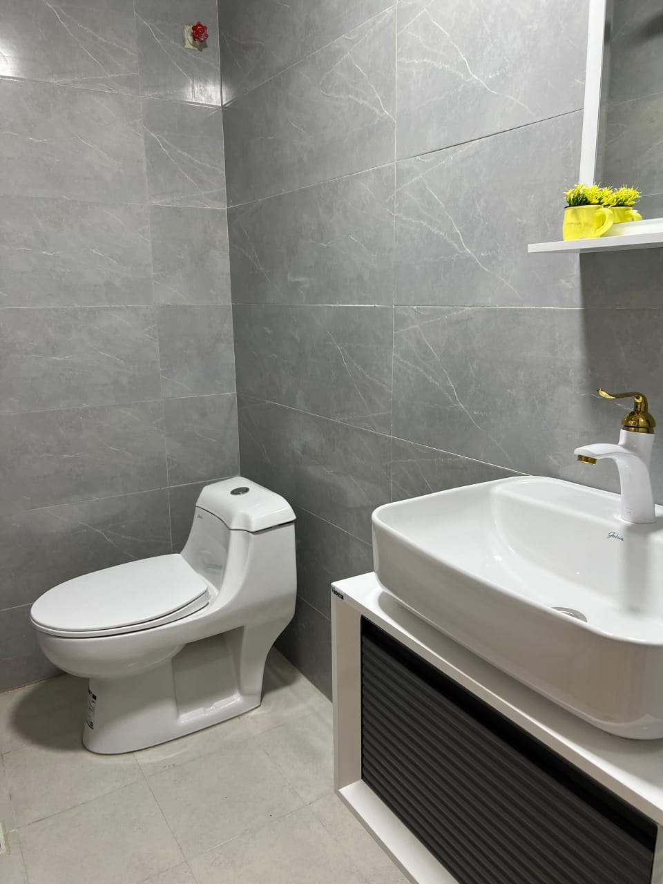 عکس هتل گل ابریشم