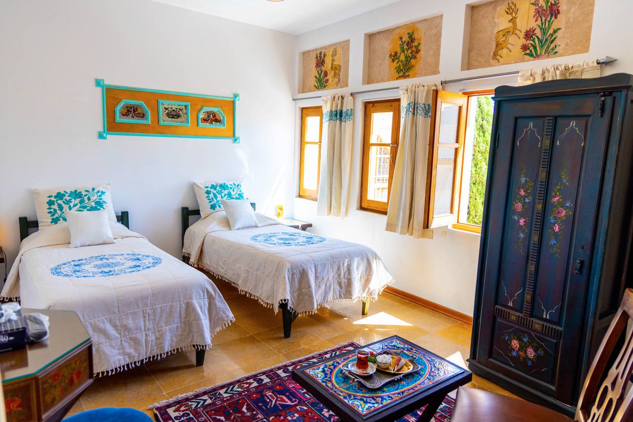 عکس هتل بخردی