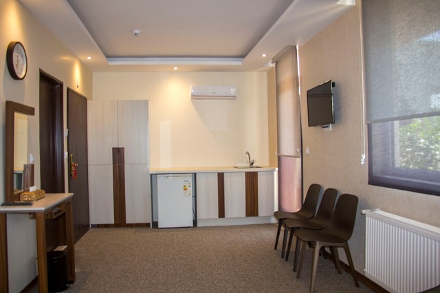 عکس هتل ورنوس