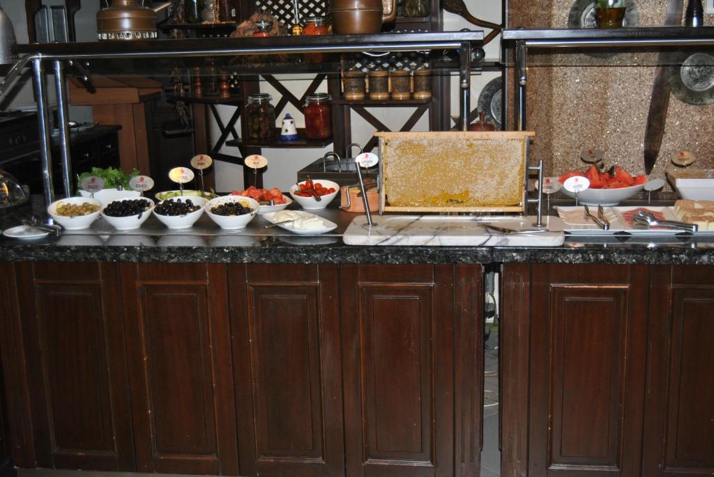 عکس هتل کاراجا (Karaca)