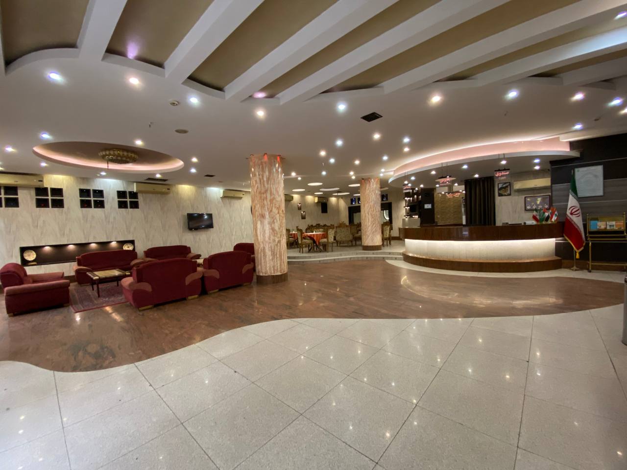 عکس هتل فرهاد