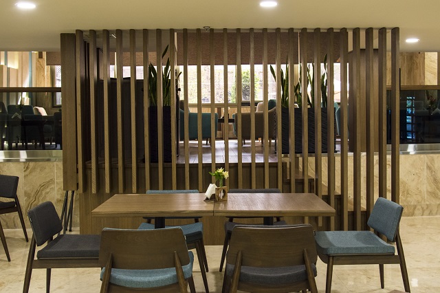 عکس هتل آتانا