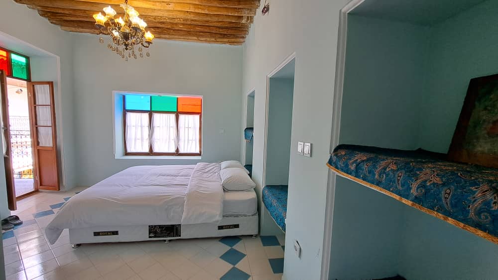 عکس هتل طاوسی