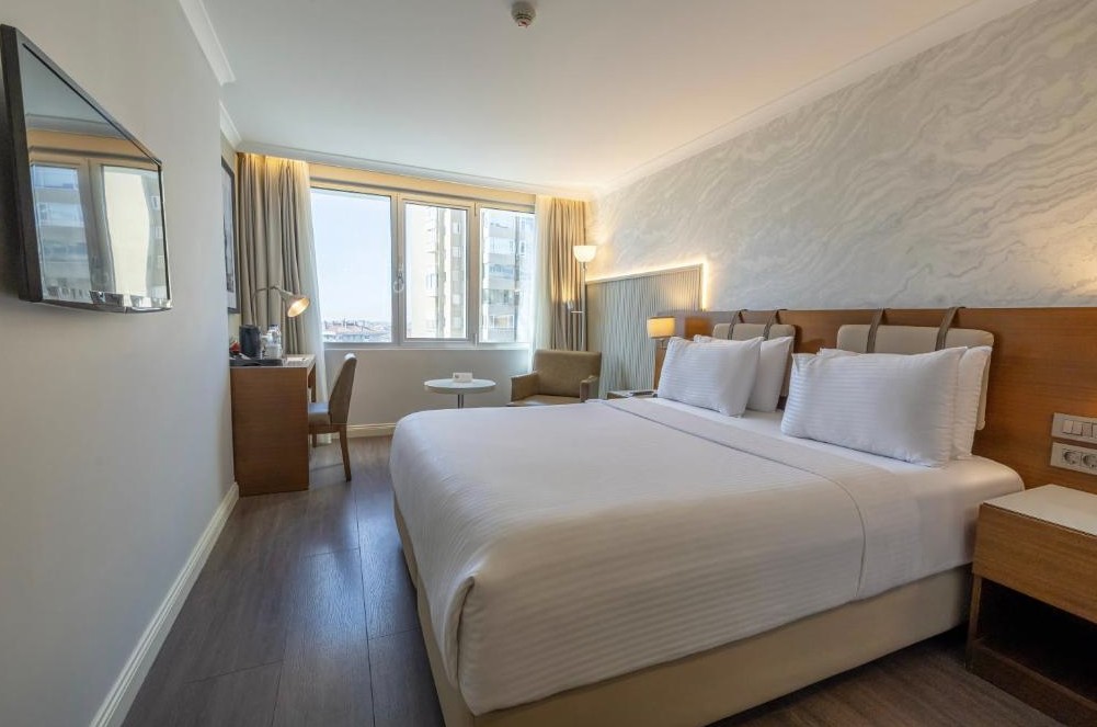 عکس هتل ددمان (Dedeman)