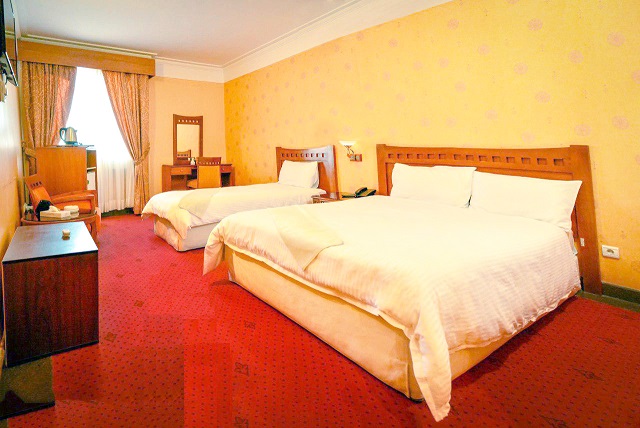 عکس هتل ثامن