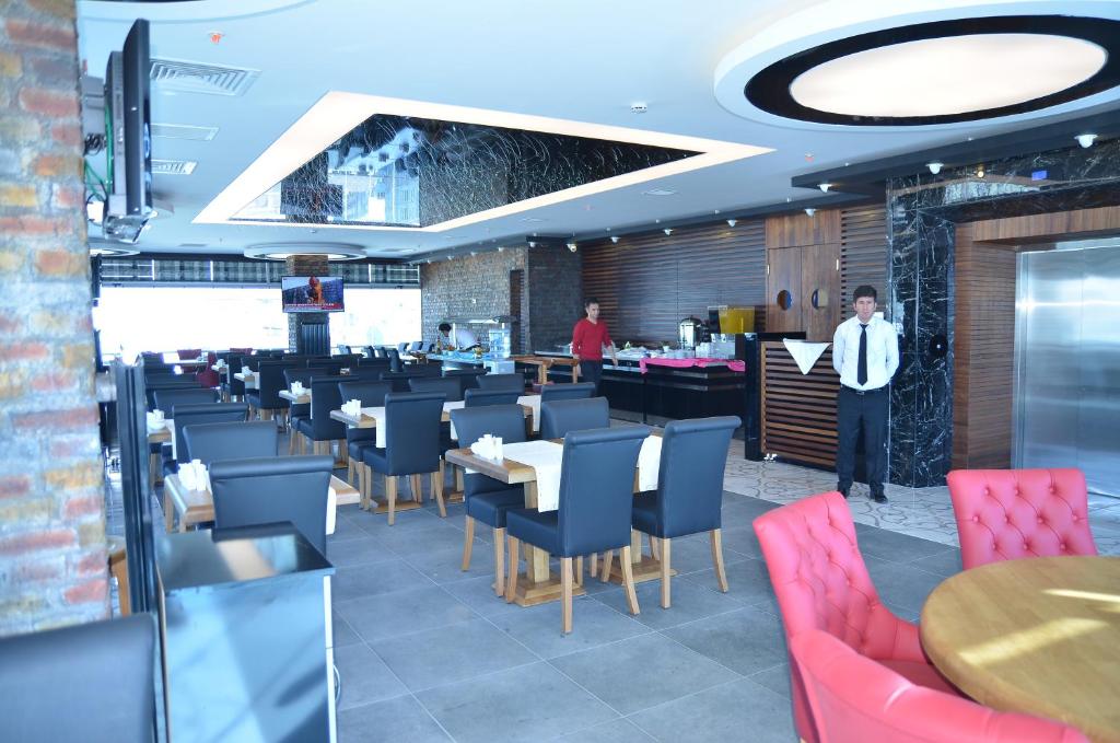 عکس هتل گرند (Grand)