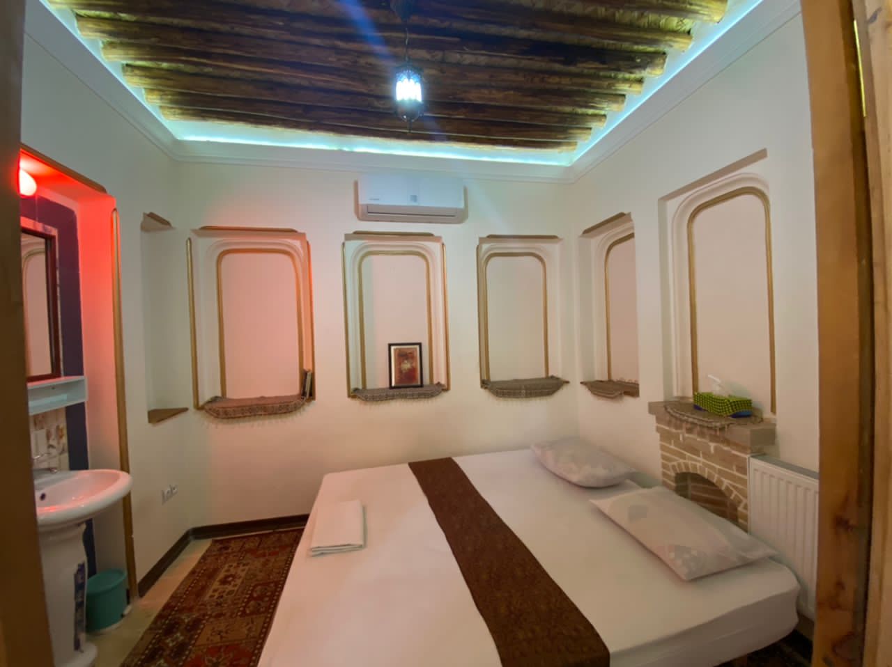 عکس هتل آنا