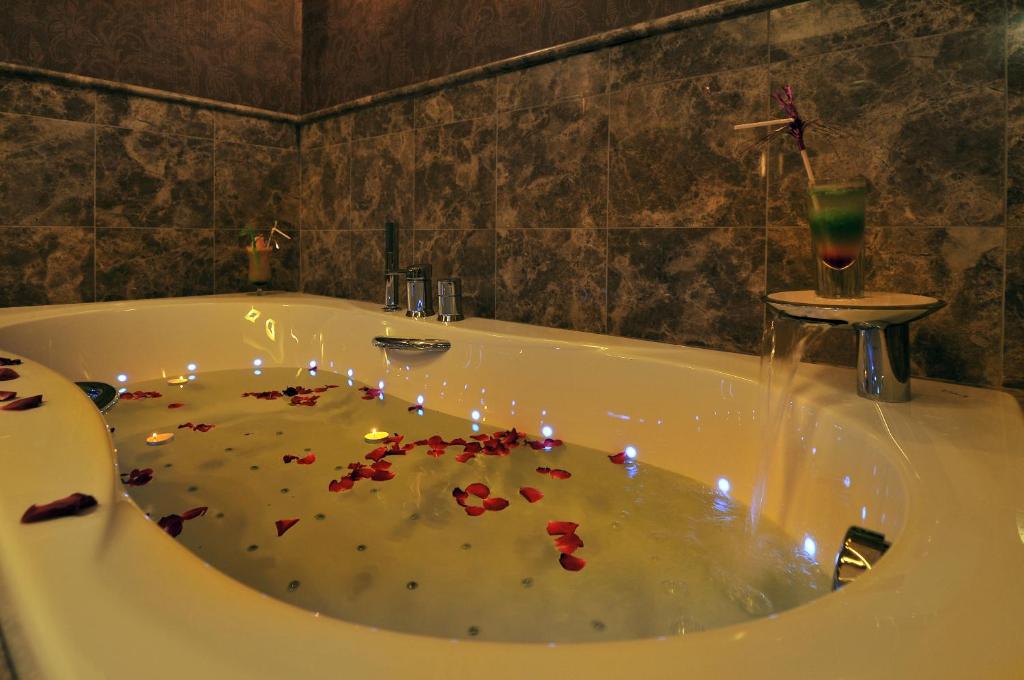 عکس هتل دابل تری بای هیلتون (DoubleTree by Hilton)