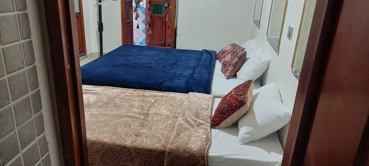 عکس هتل ملک تاج