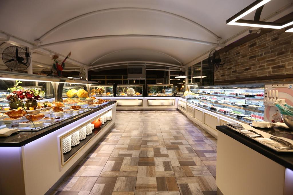 عکس هتل لاتانیا (Latanya)