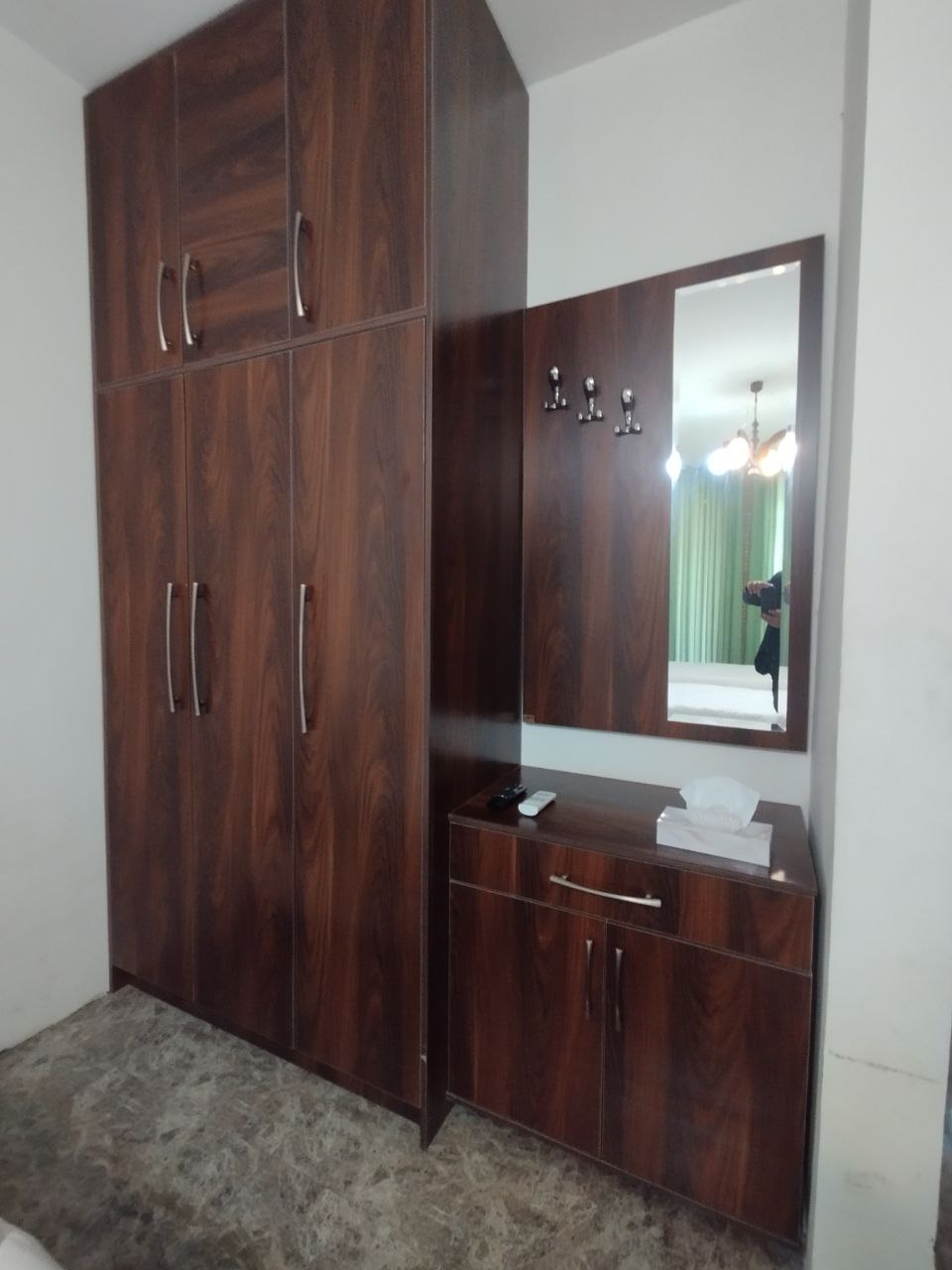 عکس هتل نصر کارمانیا