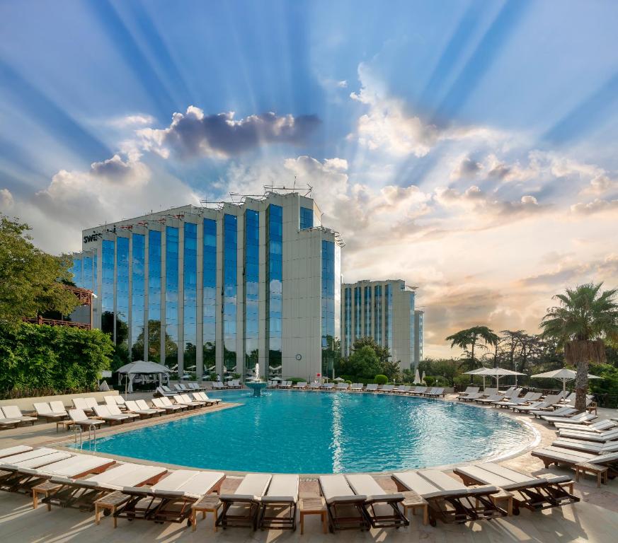 عکس هتل سوئیس اوتل (Swissotel)