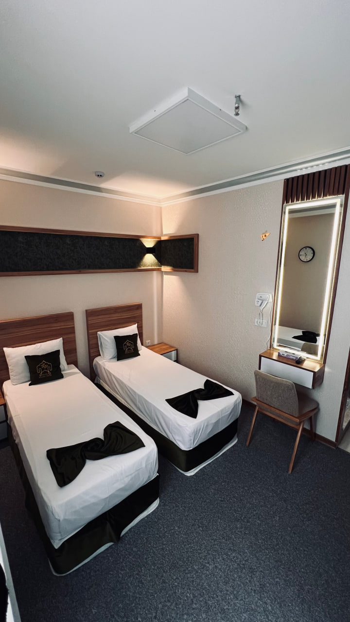 عکس هتل ضیافت نور