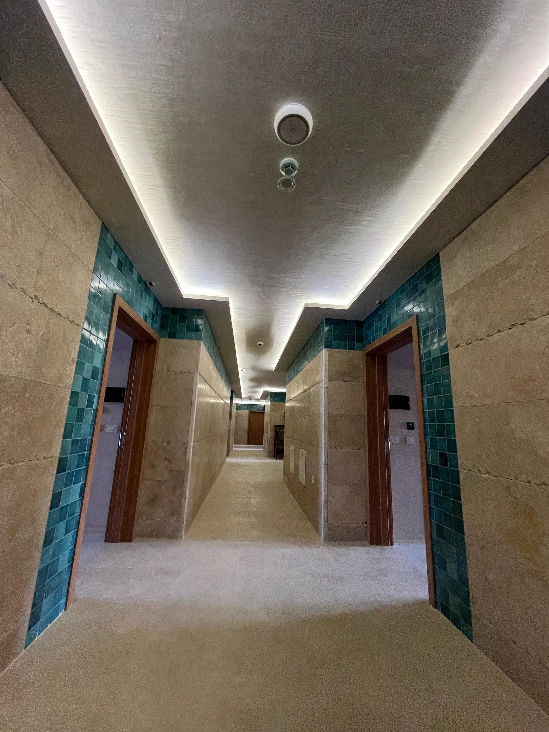 عکس هتل مهوا