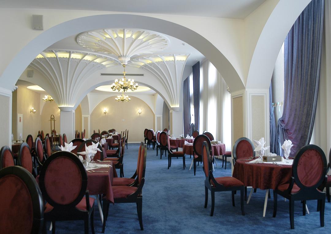 عکس هتل امپراطور