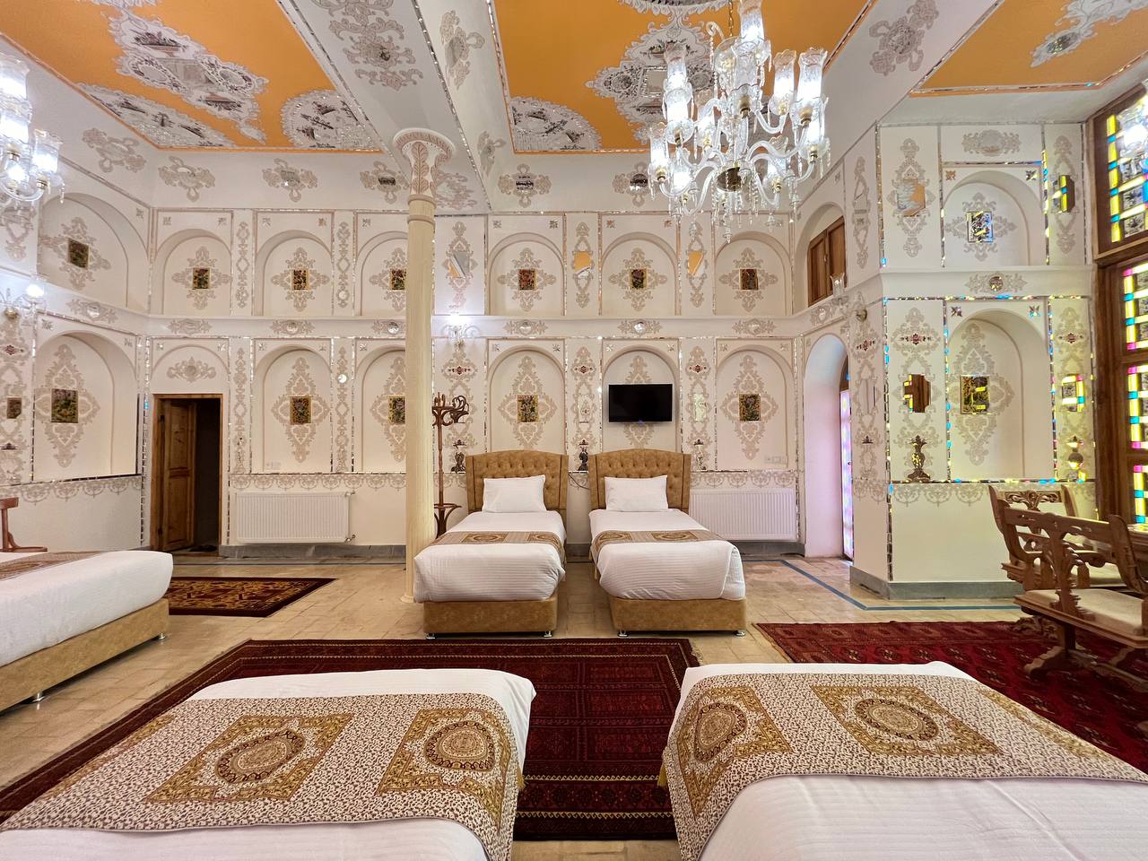 عکس هتل خاتم