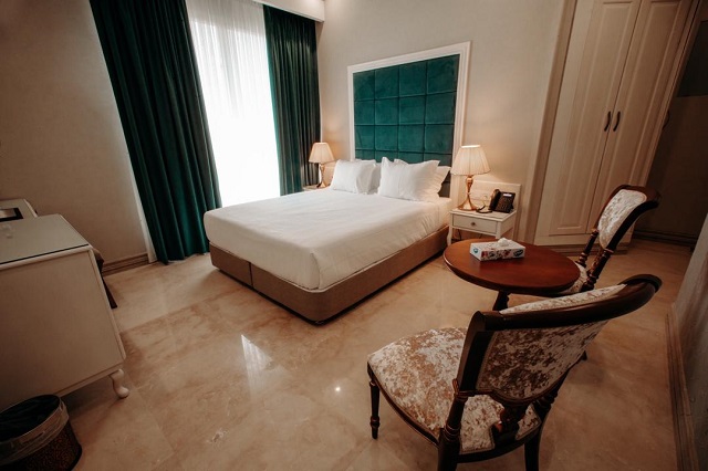 عکس هتل ویستریا