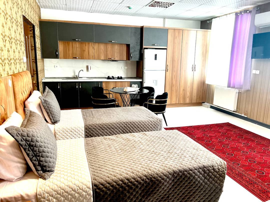 عکس هتل آریا