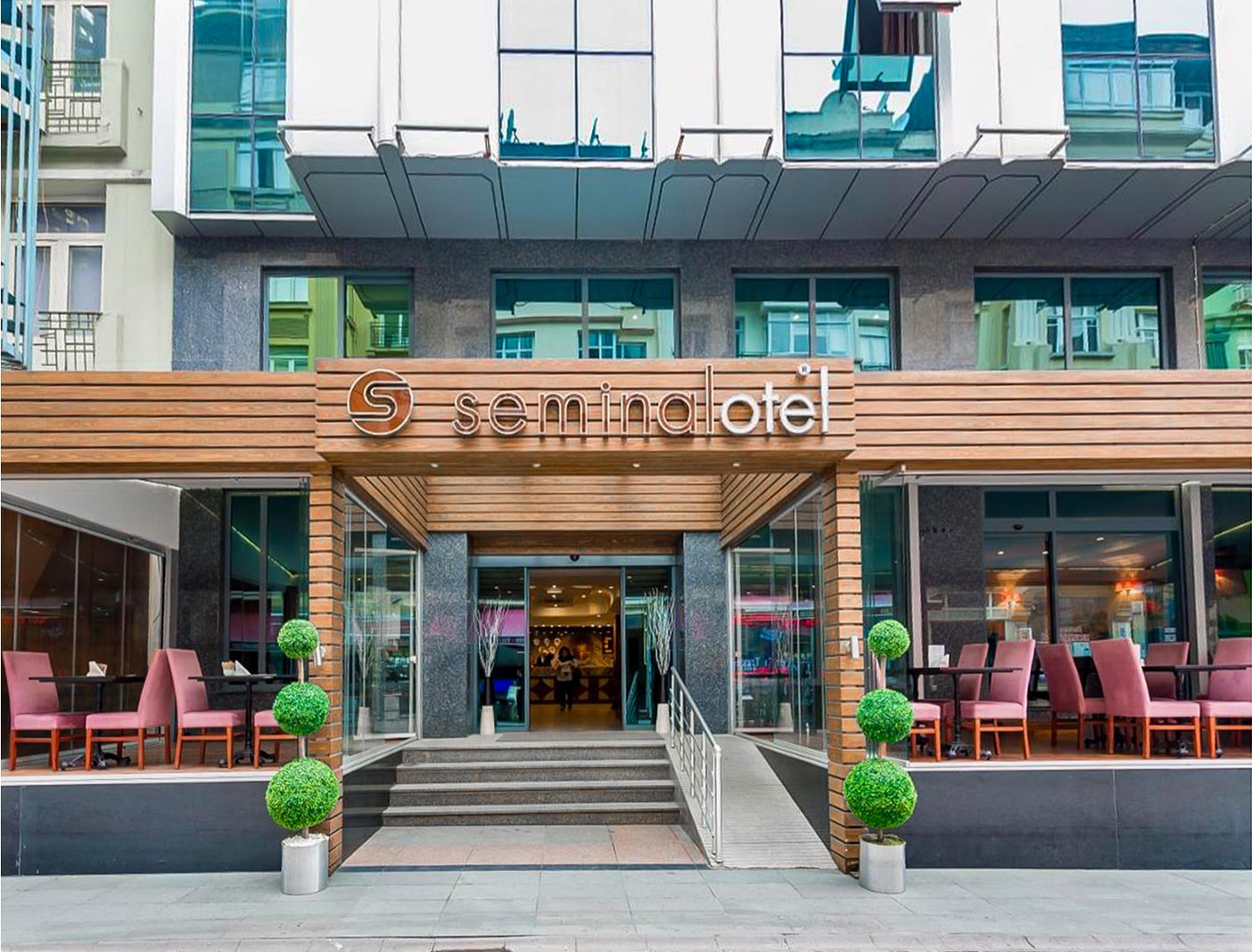 عکس هتل سمینال (Seminal)