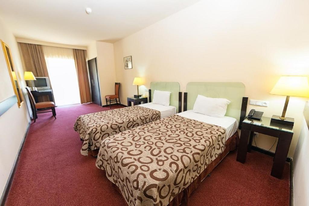 عکس هتل رجینه (Regineh)