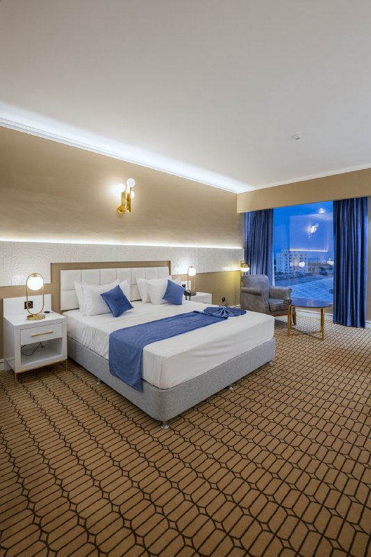 عکس هتل آسمان رویال