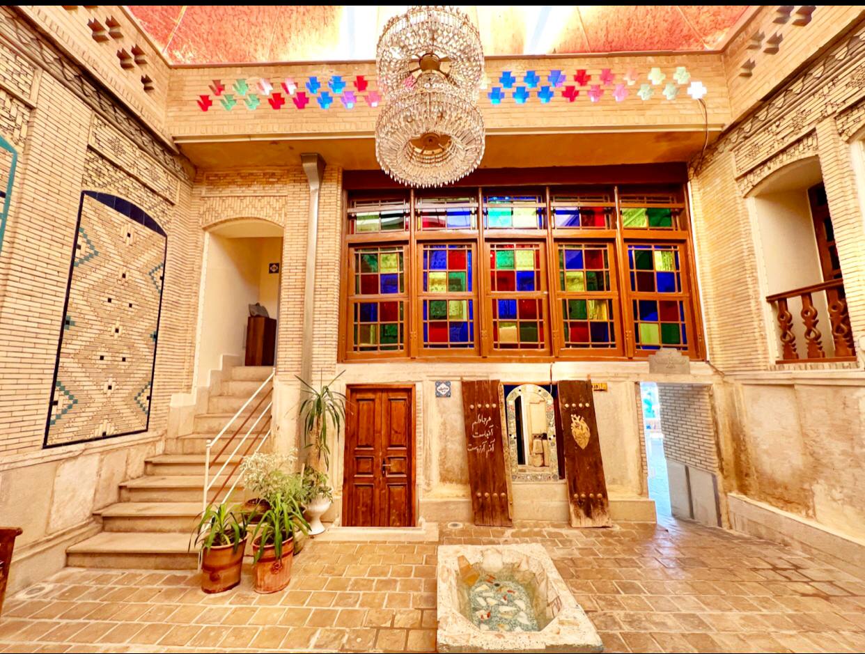 عکس هتل پنج دری