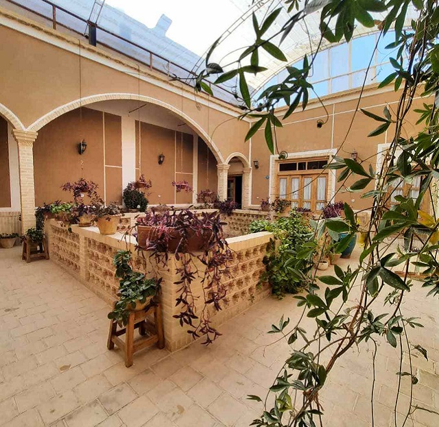 عکس هتل آرا