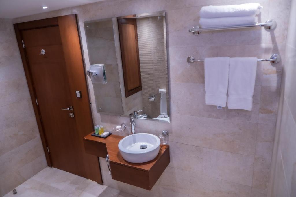 عکس هتل کورال (Coral)