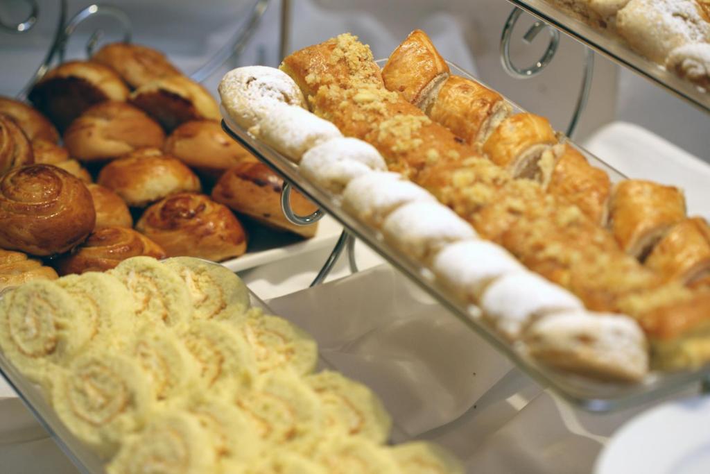 عکس هتل آنی پلازا (Ani Plaza)