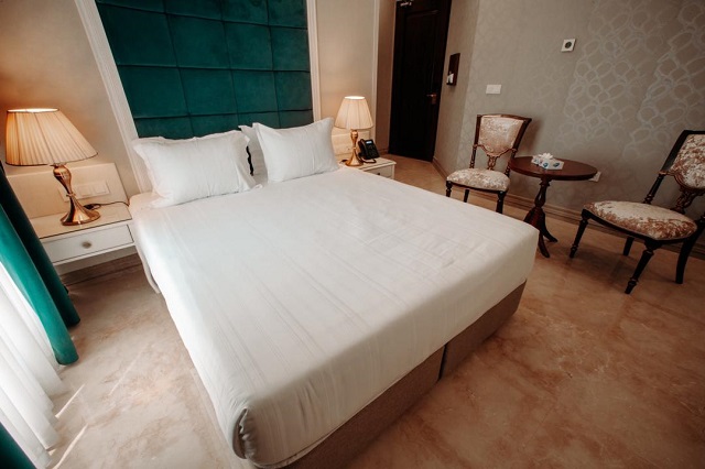 عکس هتل ویستریا