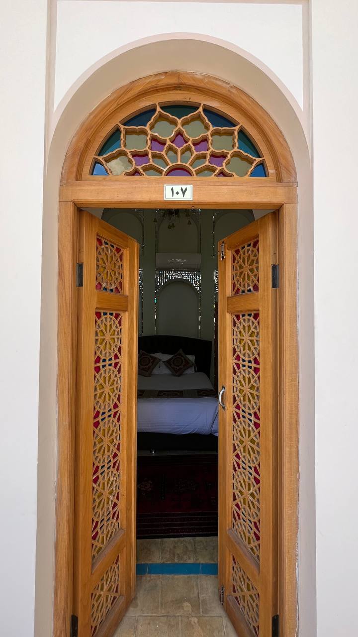 عکس هتل خاتم