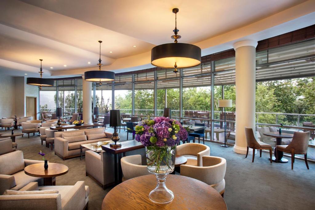 عکس هتل کنراد (Conrad)