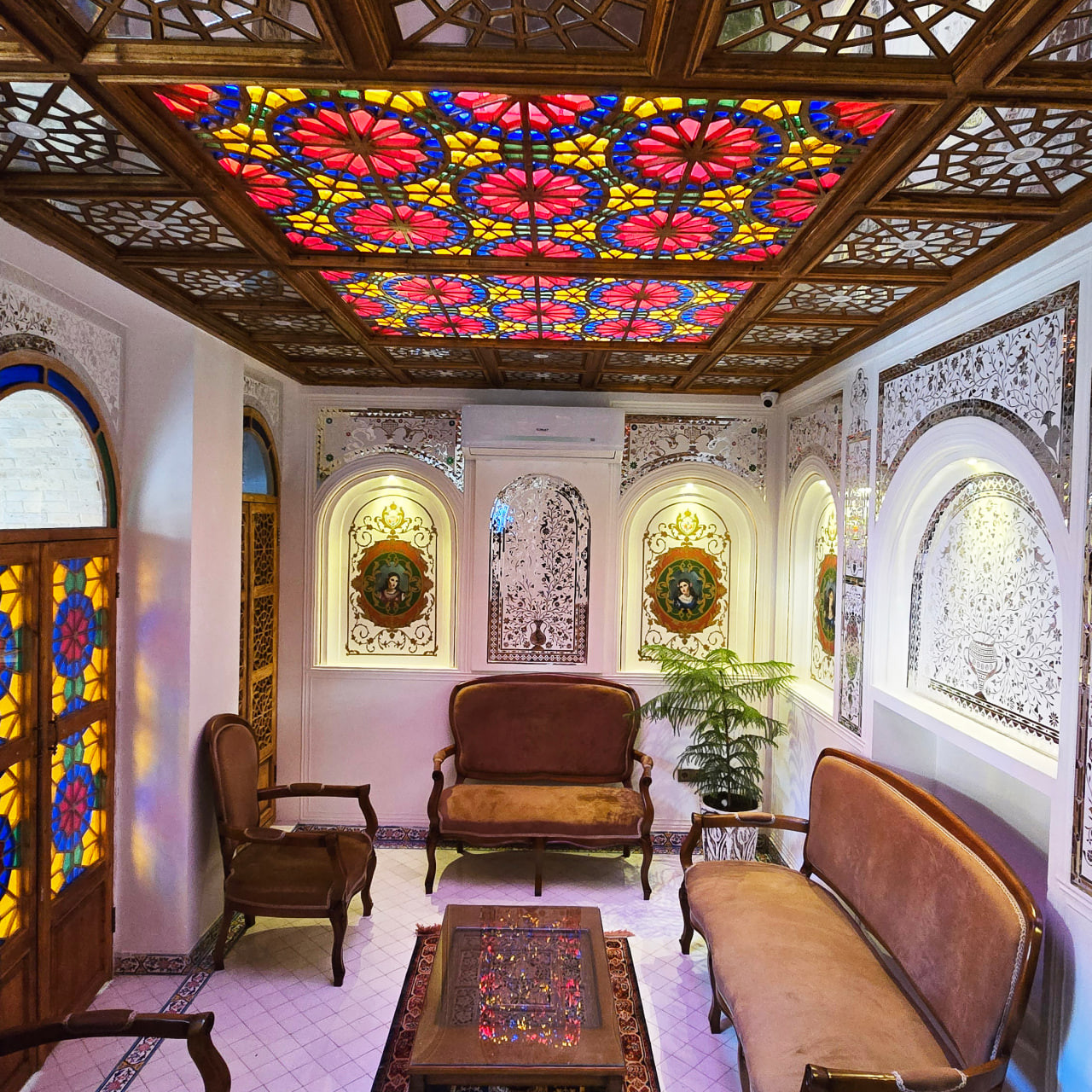 تصویر هتل عمارت محلاتی